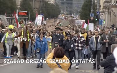 A tanárokért tüntettek október 23-án Budapesten: Bízzák az oktatást a hozzáértőkre!